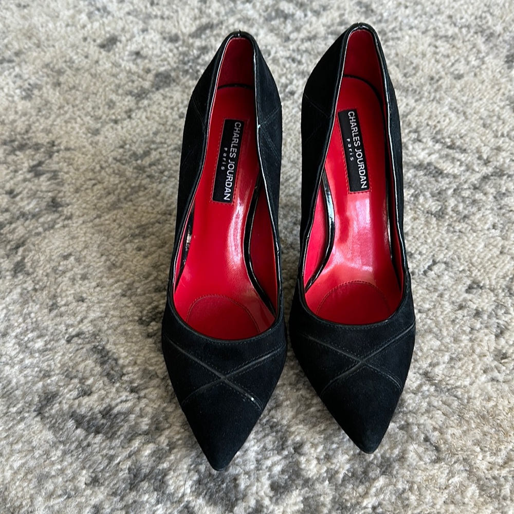 Charles Jourdan Traci Pump Black Suede Size 7.5